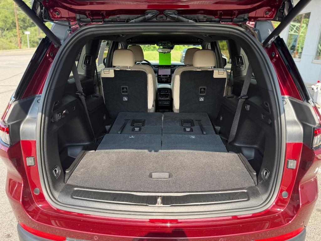 used 2023 Jeep Grand Cherokee L car, priced at $39,600