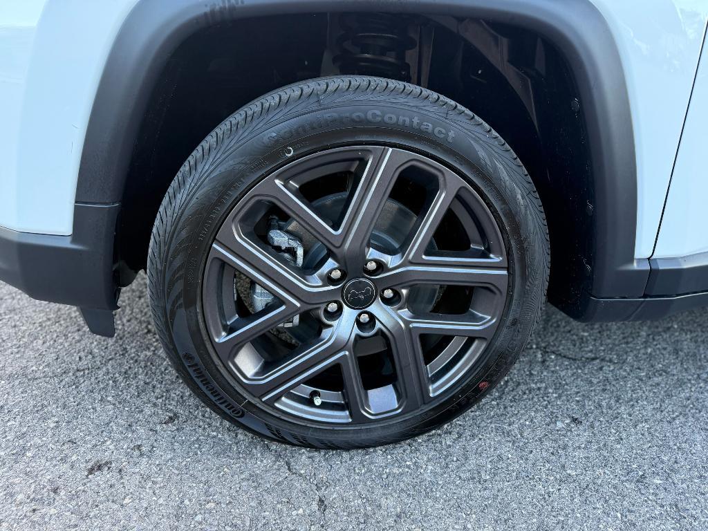 new 2026 Jeep Compass car, priced at $33,562