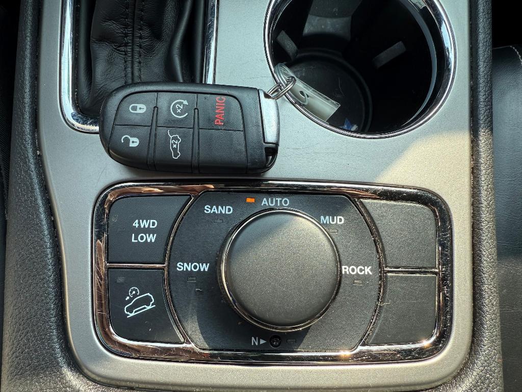 used 2021 Jeep Grand Cherokee car, priced at $31,900