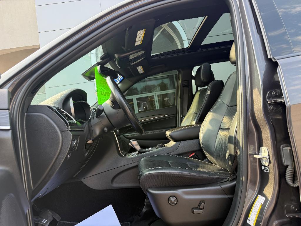 used 2021 Jeep Grand Cherokee car, priced at $31,900