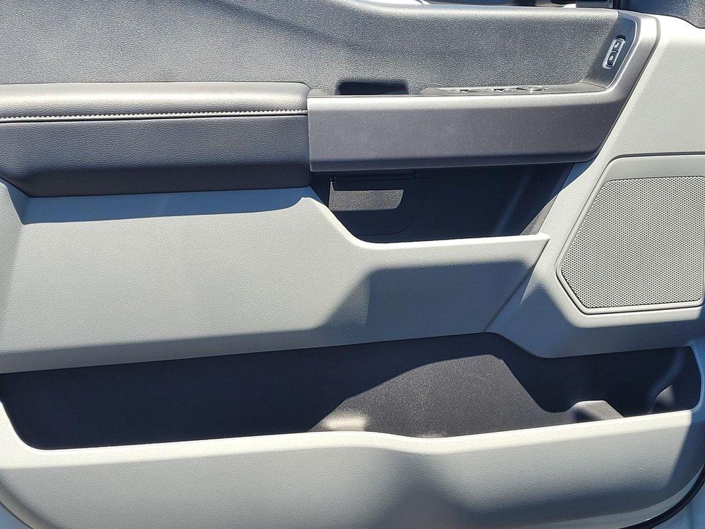 new 2025 Ford F-250 car, priced at $72,385