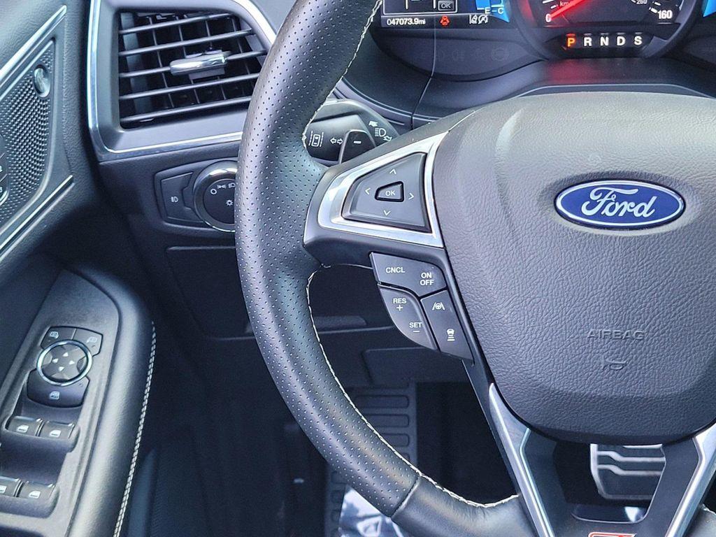 used 2022 Ford Edge car, priced at $28,950