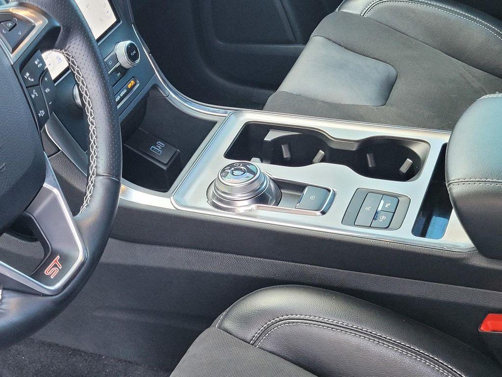 used 2022 Ford Edge car, priced at $28,950