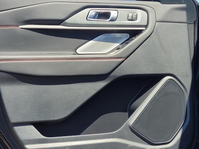 new 2025 Ford Explorer car, priced at $54,860