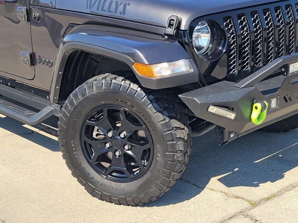 used 2022 Jeep Gladiator car, priced at $32,888