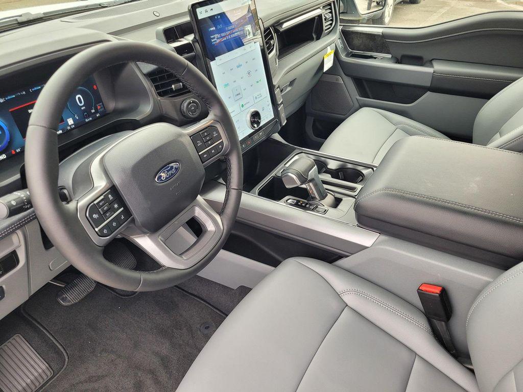 new 2025 Ford F-150 Lightning car