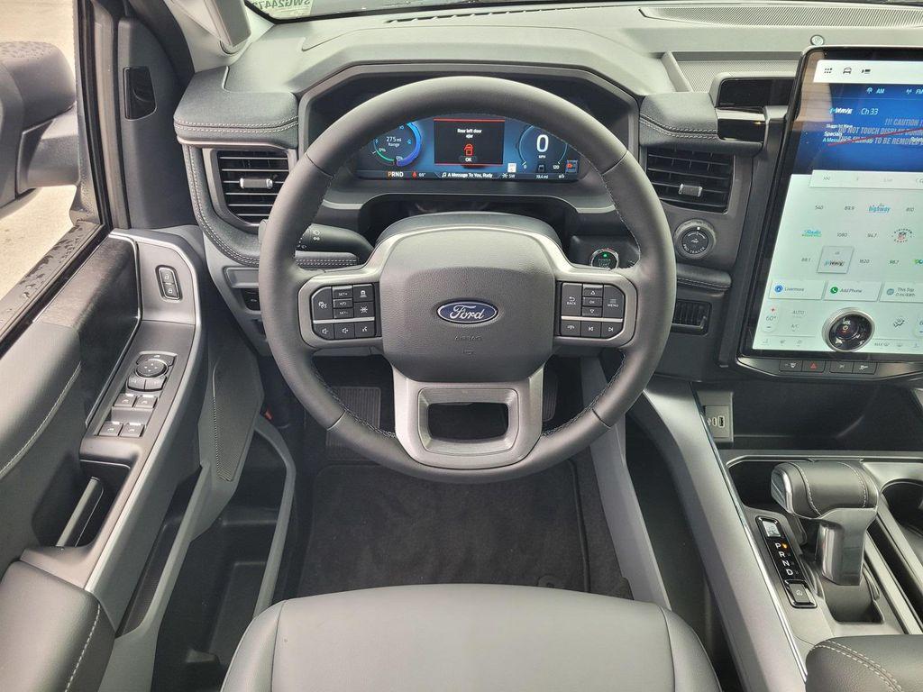 new 2025 Ford F-150 Lightning car