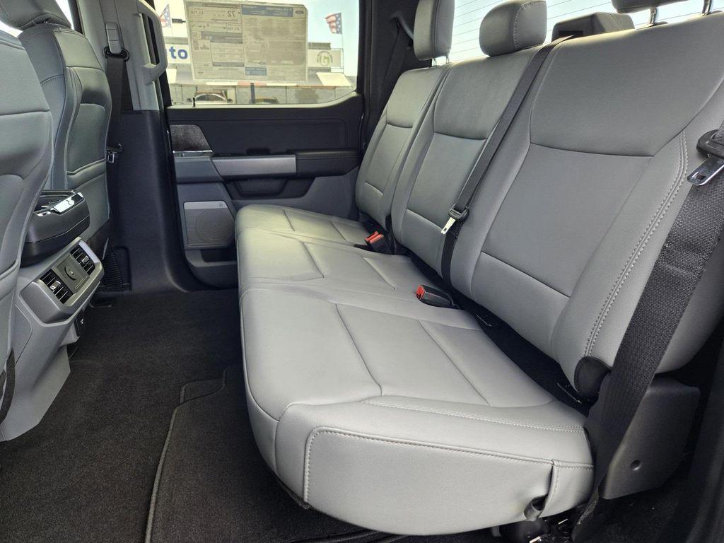 new 2025 Ford F-150 Lightning car