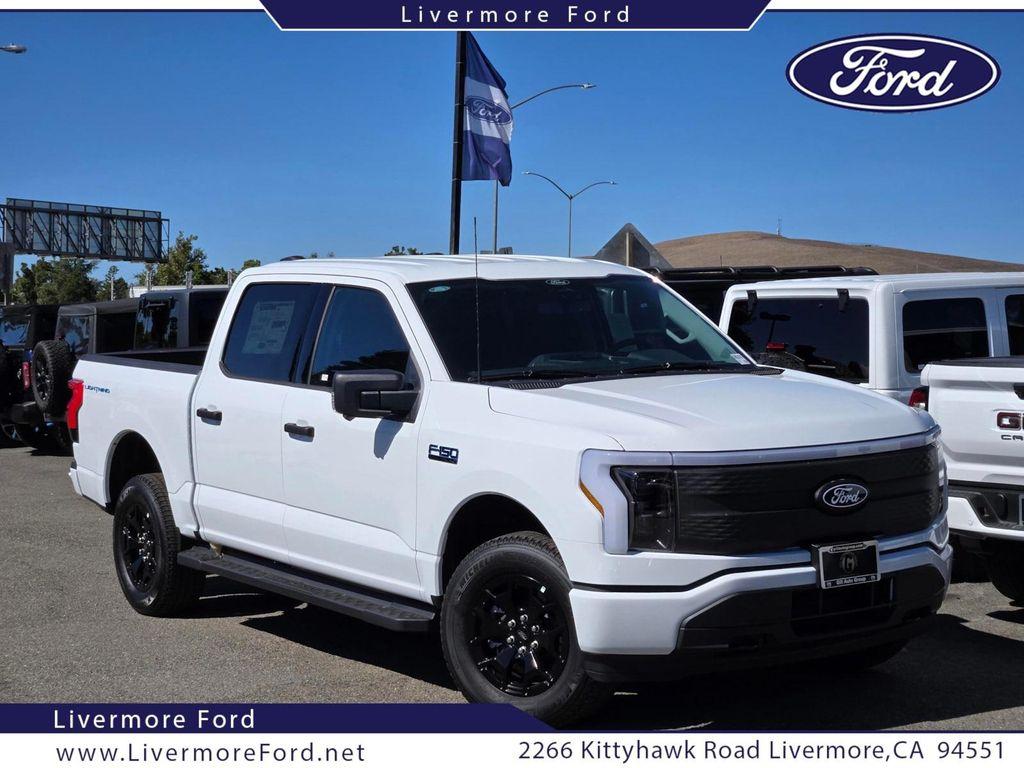 new 2025 Ford F-150 Lightning car