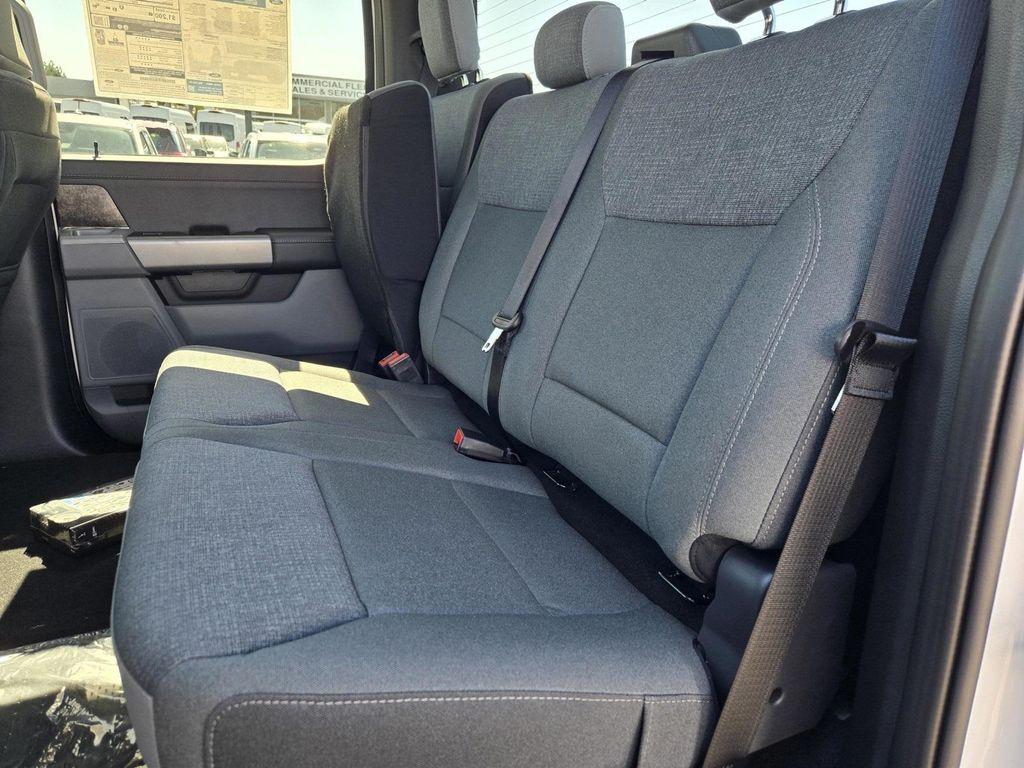 new 2025 Ford F-150 Lightning car