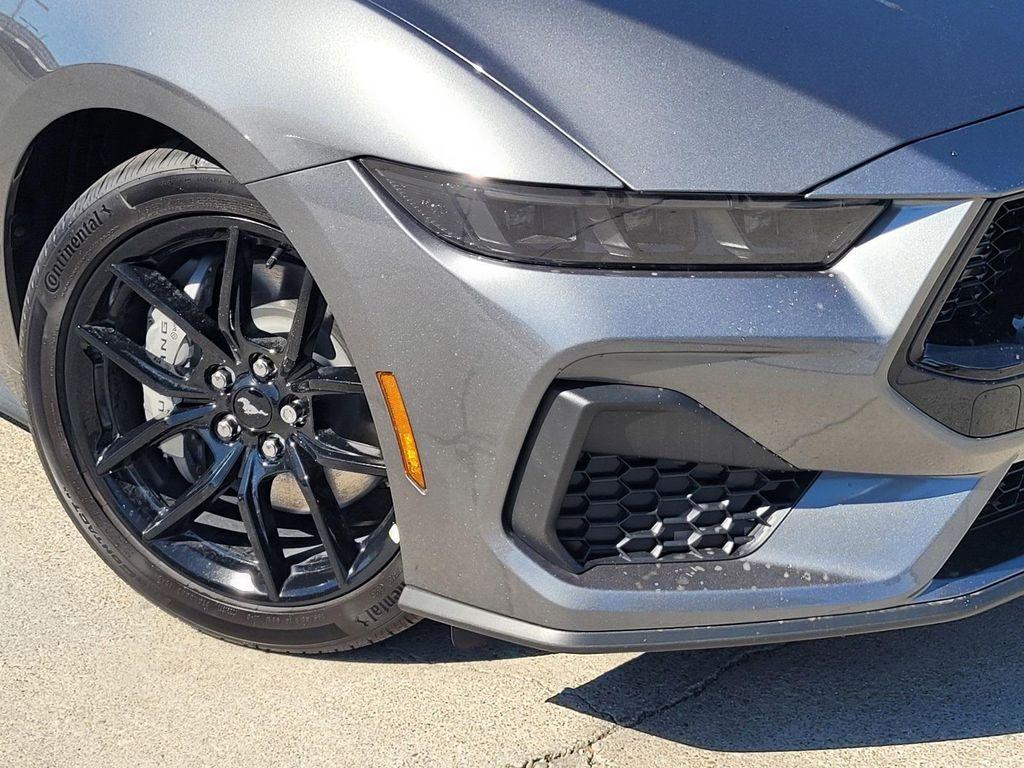 new 2025 Ford Mustang car