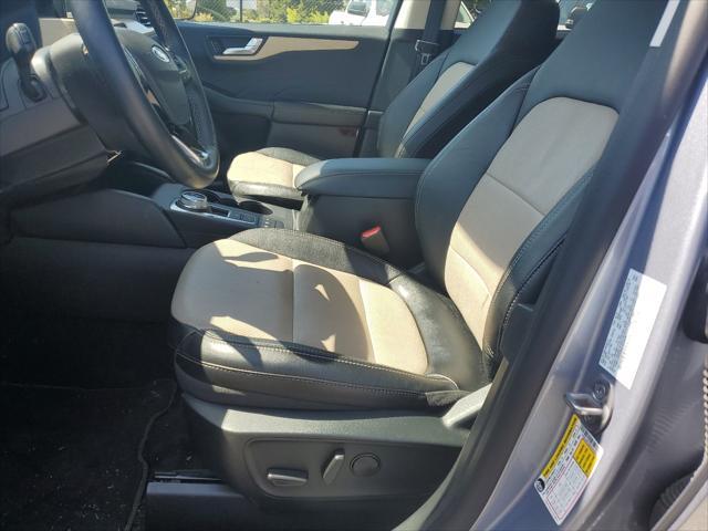 used 2022 Ford Escape car, priced at $28,900