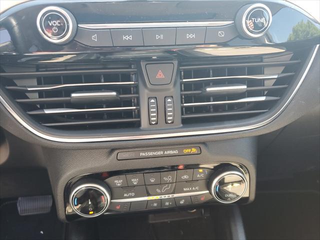 used 2022 Ford Escape car, priced at $28,900