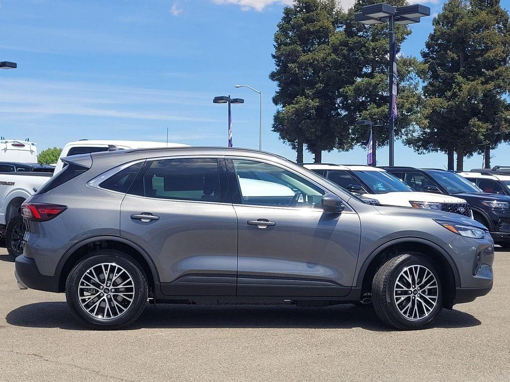 new 2025 Ford Escape PHEV car, priced at $36,890