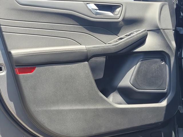 new 2025 Ford Escape PHEV car, priced at $33,248
