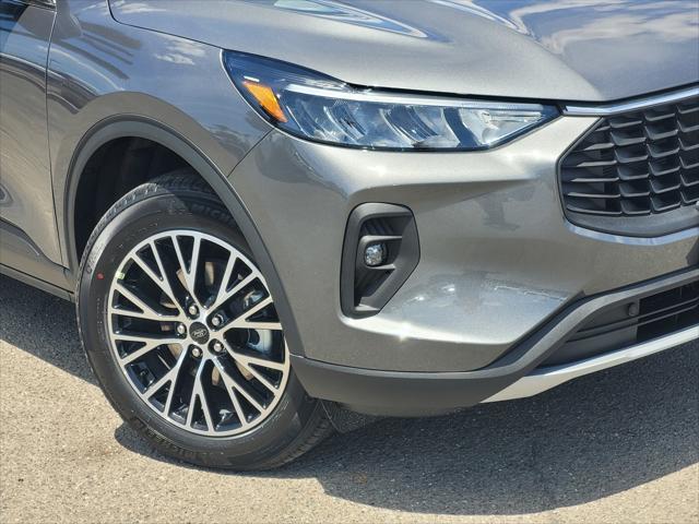 new 2025 Ford Escape PHEV car, priced at $33,248