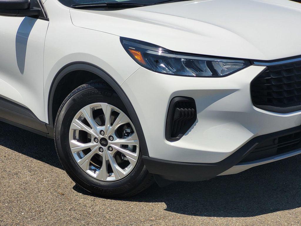 used 2023 Ford Escape car, priced at $19,900