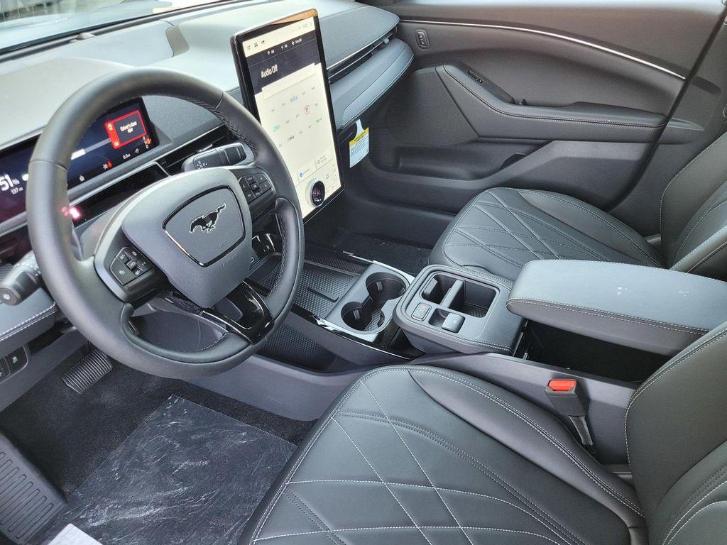 new 2025 Ford Mustang Mach-E car