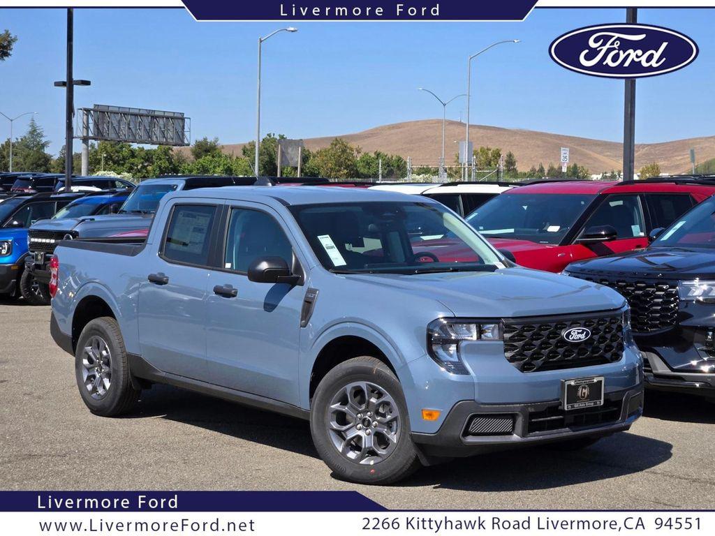 new 2025 Ford Maverick car