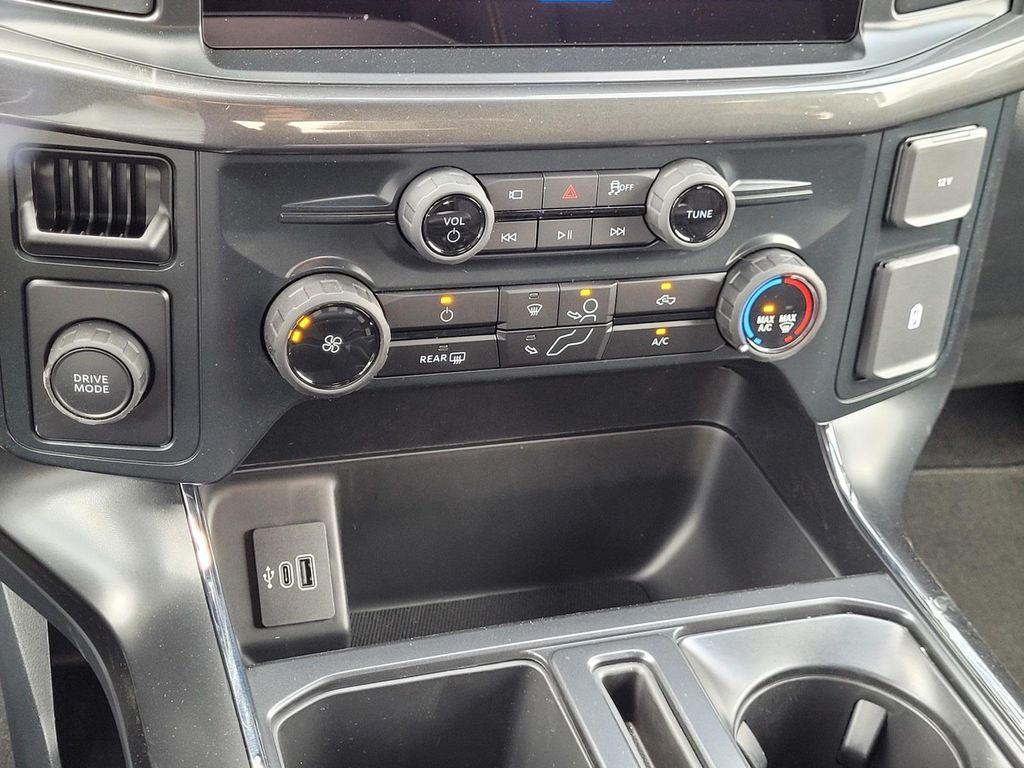 new 2025 Ford F-150 car, priced at $45,095