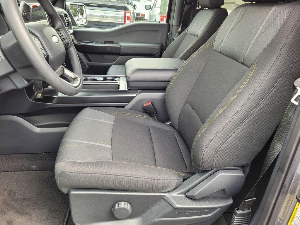 new 2025 Ford F-150 car, priced at $45,095