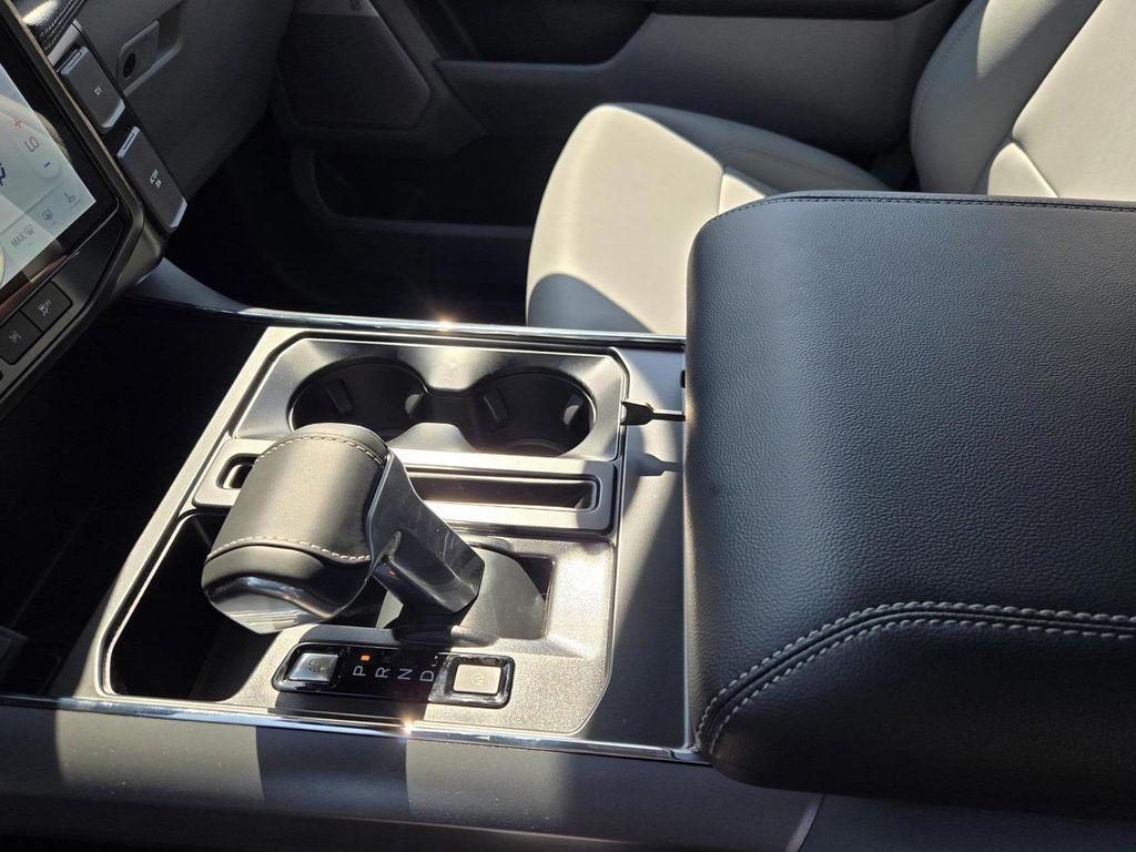 new 2025 Ford F-150 Lightning car
