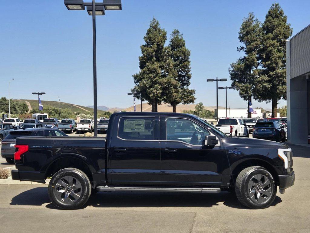 new 2025 Ford F-150 Lightning car