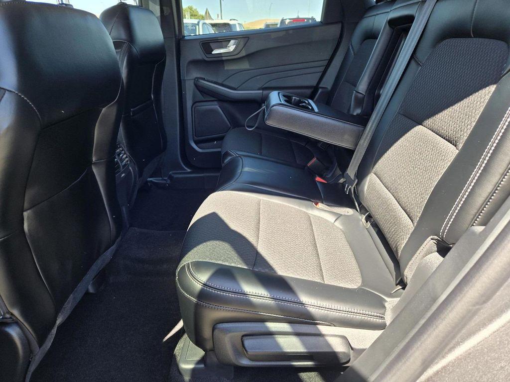 new 2025 Ford Escape PHEV car, priced at $33,395