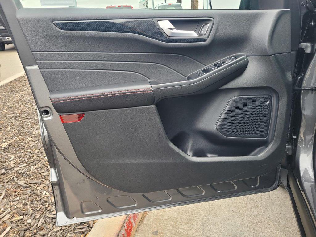 new 2025 Ford Escape car, priced at $32,185