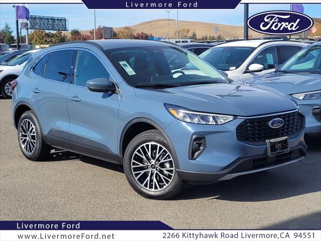 new 2025 Ford Escape car, priced at $33,999