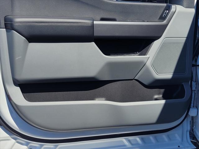 new 2025 Ford F-350 car