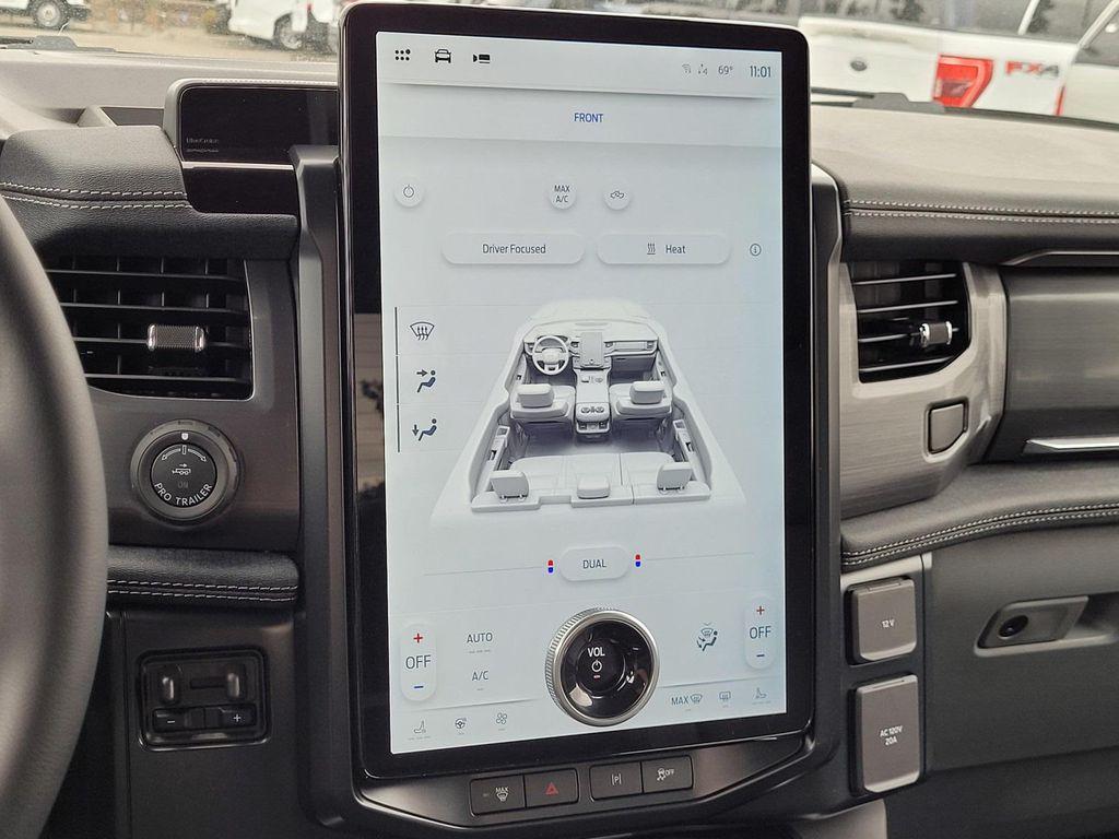 new 2025 Ford F-150 Lightning car