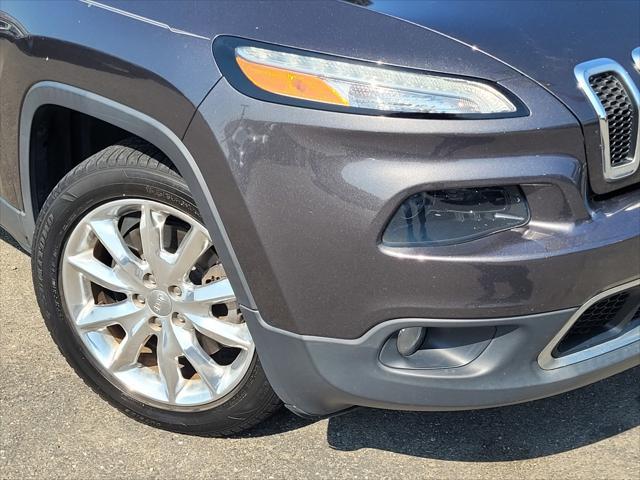 used 2016 Jeep Cherokee car, priced at $13,588