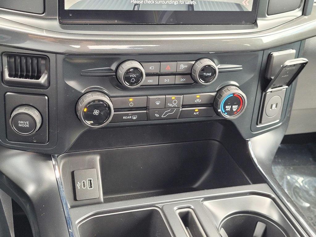new 2025 Ford F-150 car, priced at $45,095