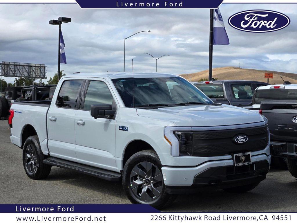 new 2025 Ford F-150 Lightning car