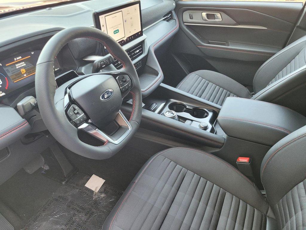 new 2025 Ford Explorer car, priced at $48,815
