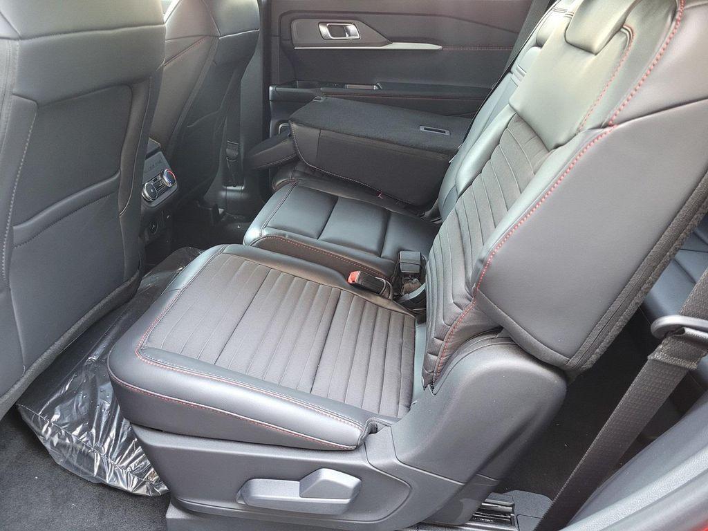 new 2025 Ford Explorer car, priced at $48,815