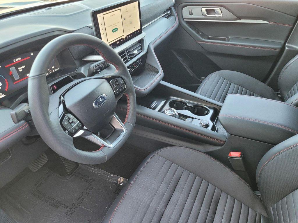 new 2025 Ford Explorer car