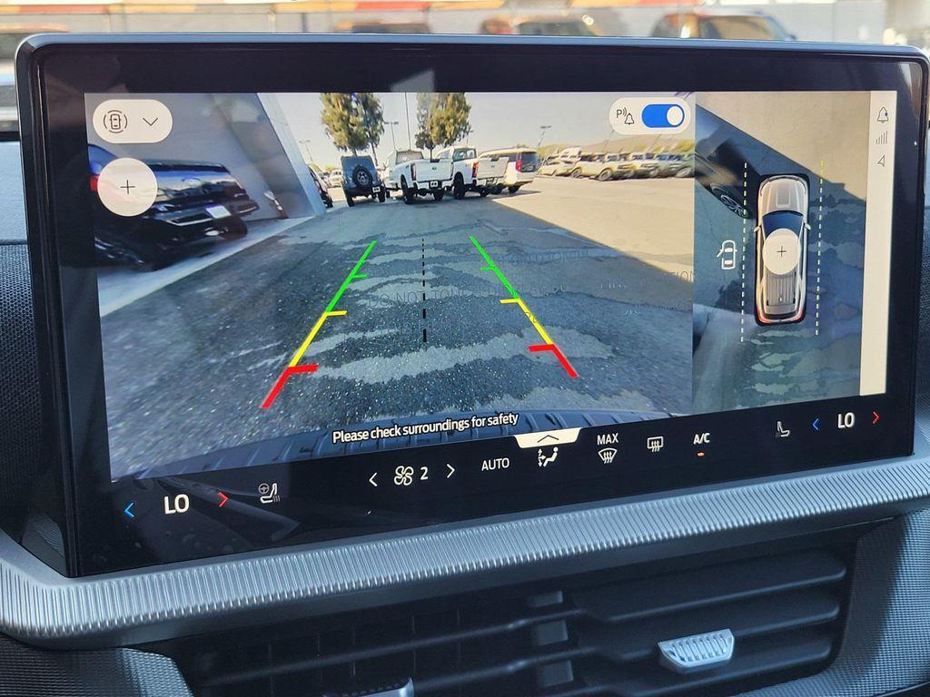 new 2025 Ford Explorer car