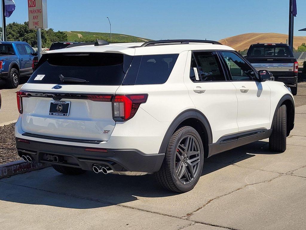new 2025 Ford Explorer car, priced at $58,725