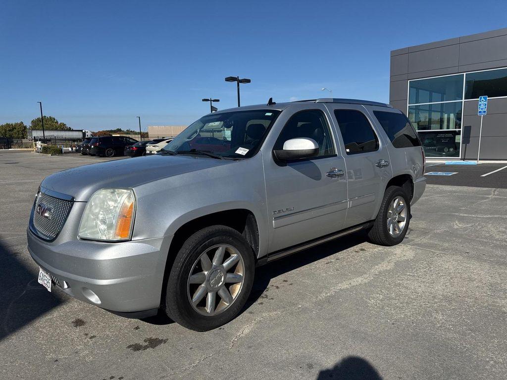 used 2012 GMC Yukon car, priced at $13,950