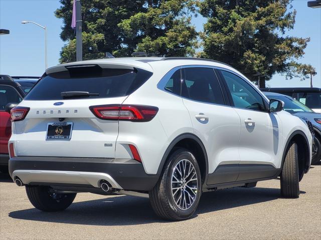new 2025 Ford Escape PHEV car, priced at $33,252