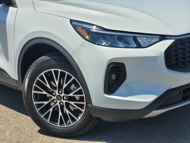 new 2025 Ford Escape PHEV car, priced at $33,252