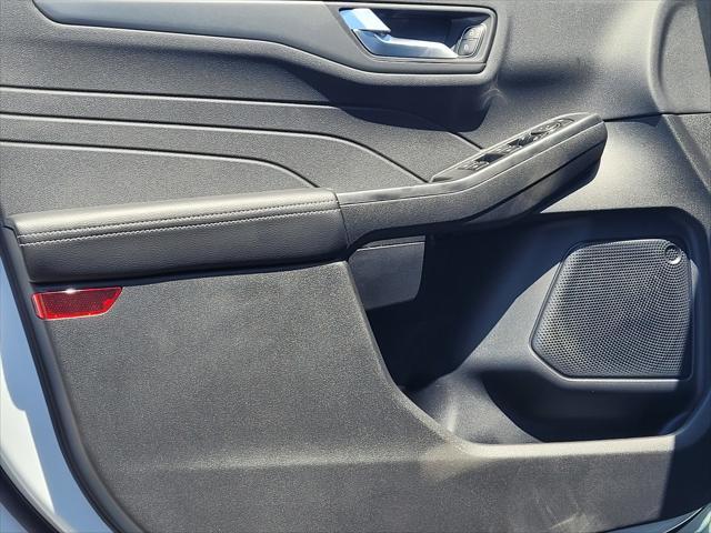 new 2025 Ford Escape PHEV car, priced at $33,252