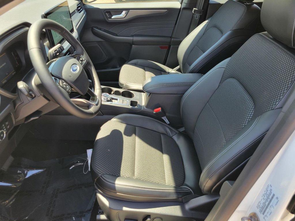 new 2024 Ford Escape PHEV car, priced at $32,755