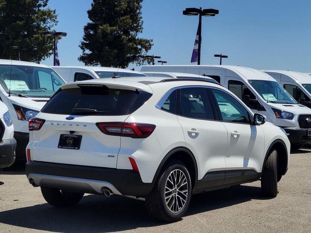 new 2024 Ford Escape PHEV car, priced at $32,755