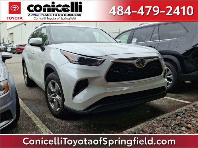 used 2022 Toyota Highlander car, priced at $33,888