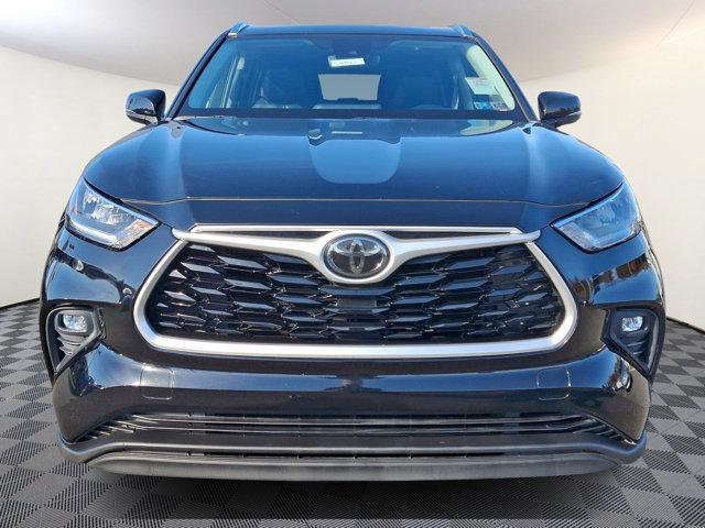 used 2020 Toyota Highlander car, priced at $31,888