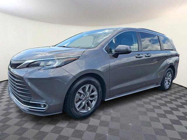 used 2022 Toyota Sienna car, priced at $39,888