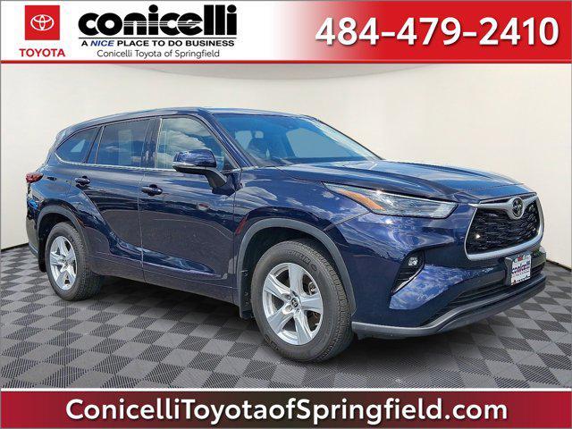 used 2022 Toyota Highlander car, priced at $34,888